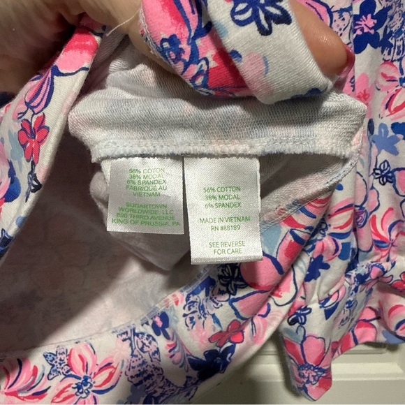 Lilly Pulitzer Floral Sweatshirt - Pink and Blue party like a lobstar xl - Picture 7 of 7
